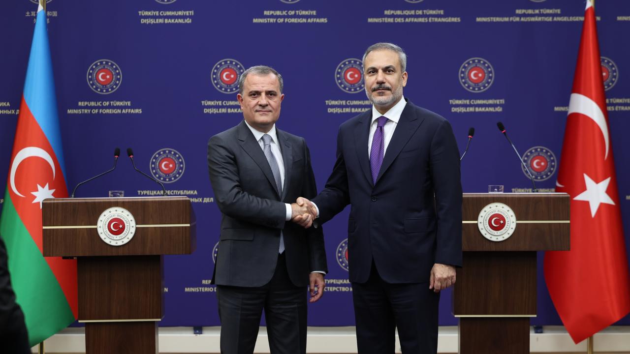 disisleri-bakani-fidan-azerbaycanli-mevkidasi-bayramov-ile-gorustu
