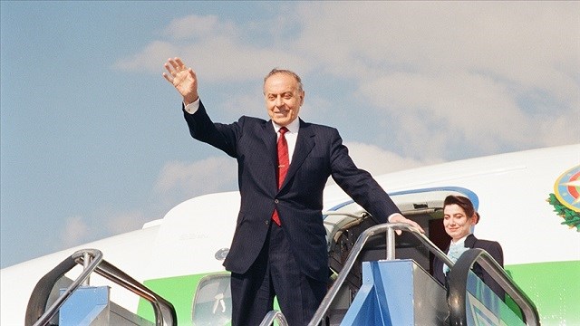 azerbaycanin-mimari-haydar-aliyev