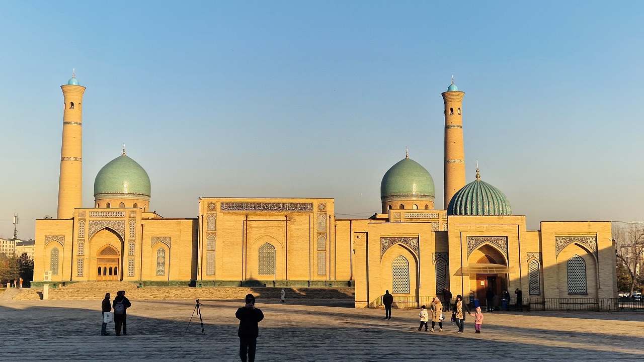 turkistanin-en-buyuk-sehri-taskent-tarihi-cami-ve-medreseleriyle-dikkat-cekiyor
