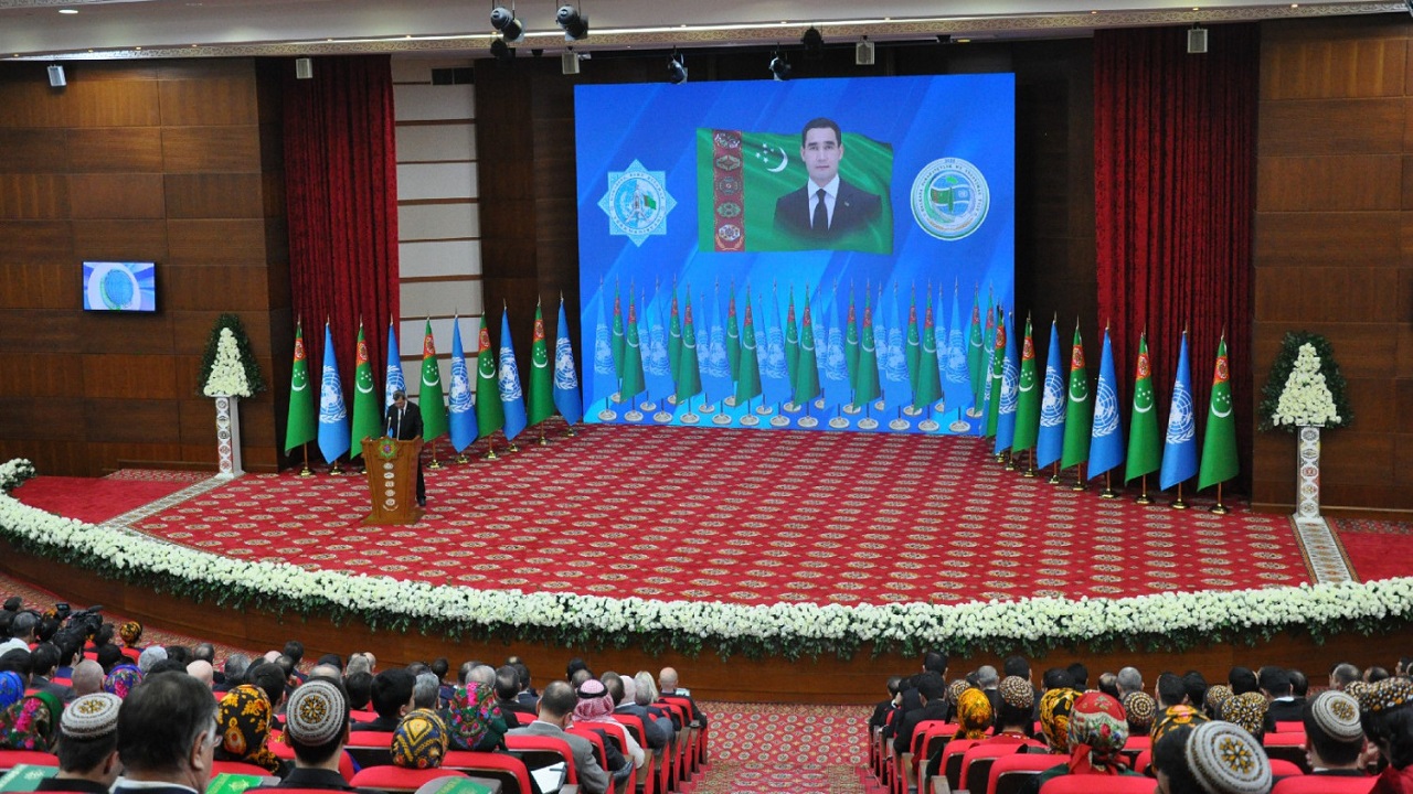 turkmenistanda-uluslararasi-baris-ve-guven-yili-konferansi-duzenlendi