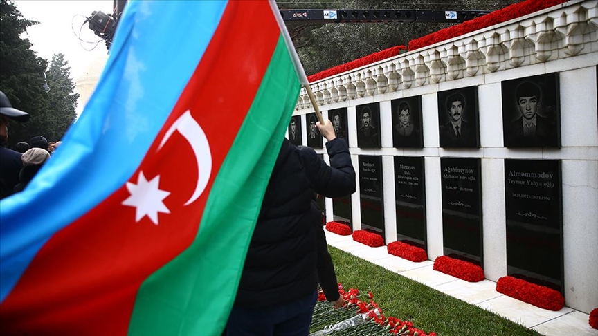 azerbaycanin-bagimsizligina-giden-yol-kanli-ocak