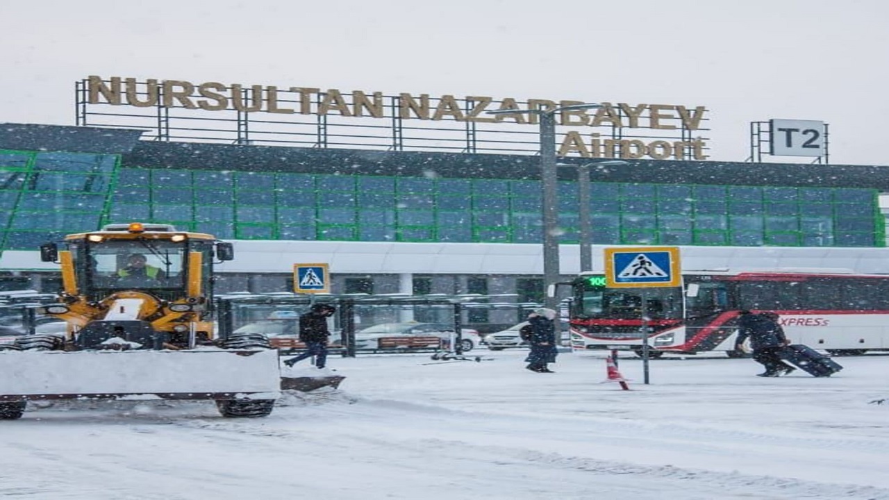 kazakistan-da-elverissiz-hava-kosullari-ulasimda-aksamalara-yol-acti