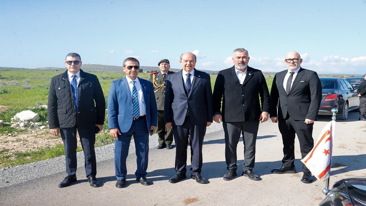 kktc-cumhurbaskani-tatar-pile-yigitler-yolunun-vakit-kaybetmeden-bitirilmesi-ger