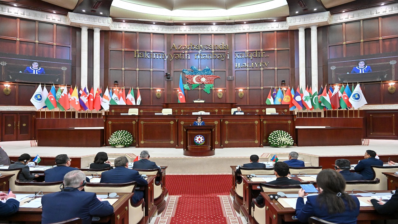 azerbaycanda-asya-parlamenter-asamblesi-15-genel-kurulu-yapildi