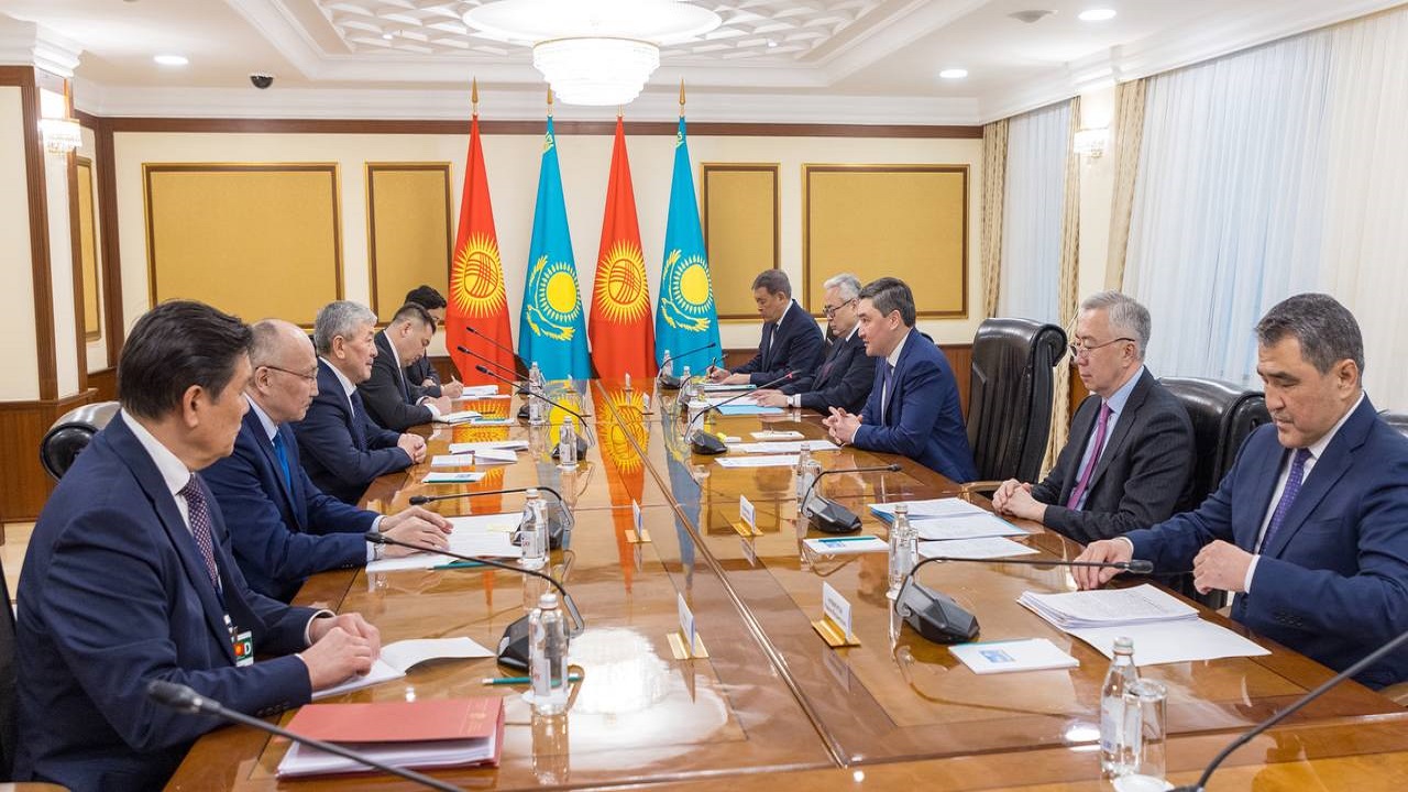kazakistan-ve-kirgizistan-arasinda-ticari-isbirligini-guclendirmeye-yonelik-goru