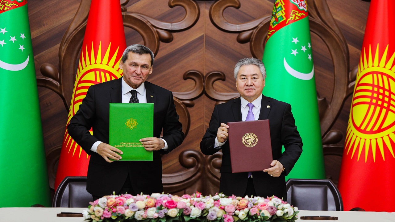 kirgizistan-ve-turkmenistan-disisleri-bakanlari-duzeyinde-siyasi-istisarelerde