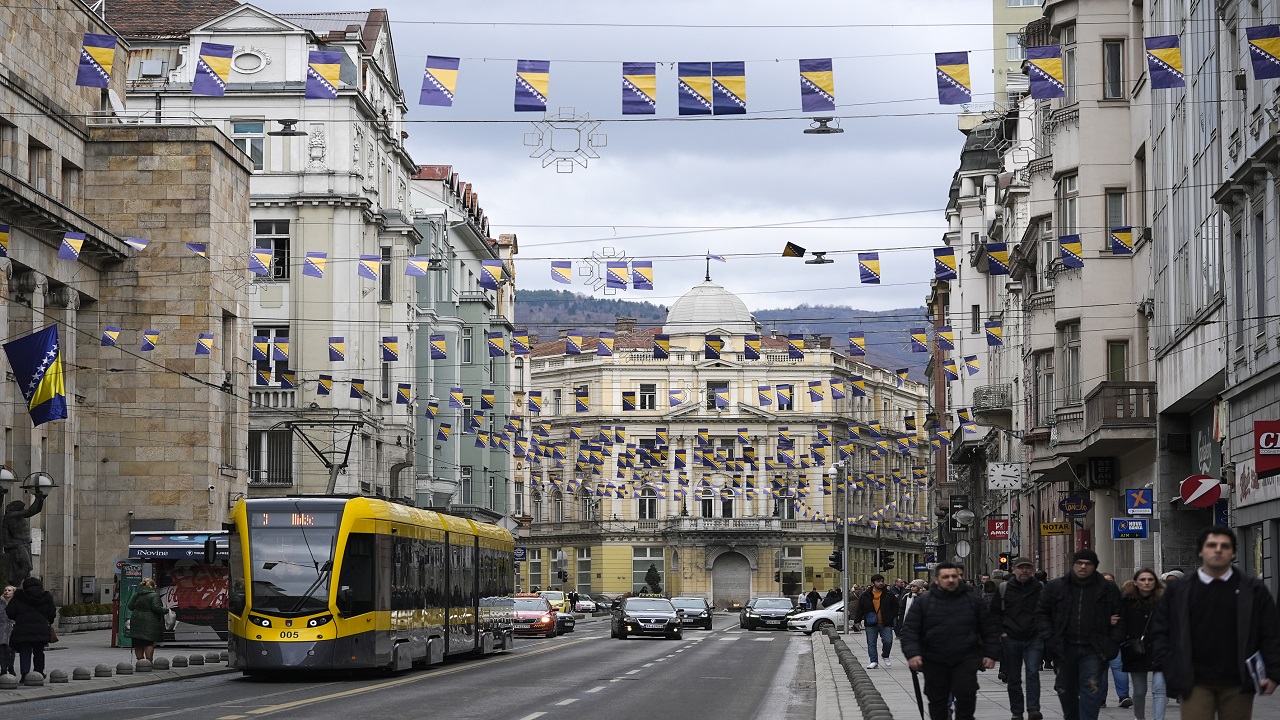 bosna-hersek-bagimsizliginin-33-yilini-kutluyor
