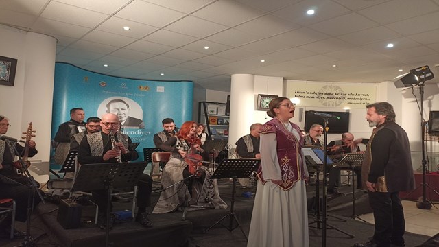 kazakistanli-bestekar-tilendiyev-ankarada-duzenlenen-etkinlikte-anildi