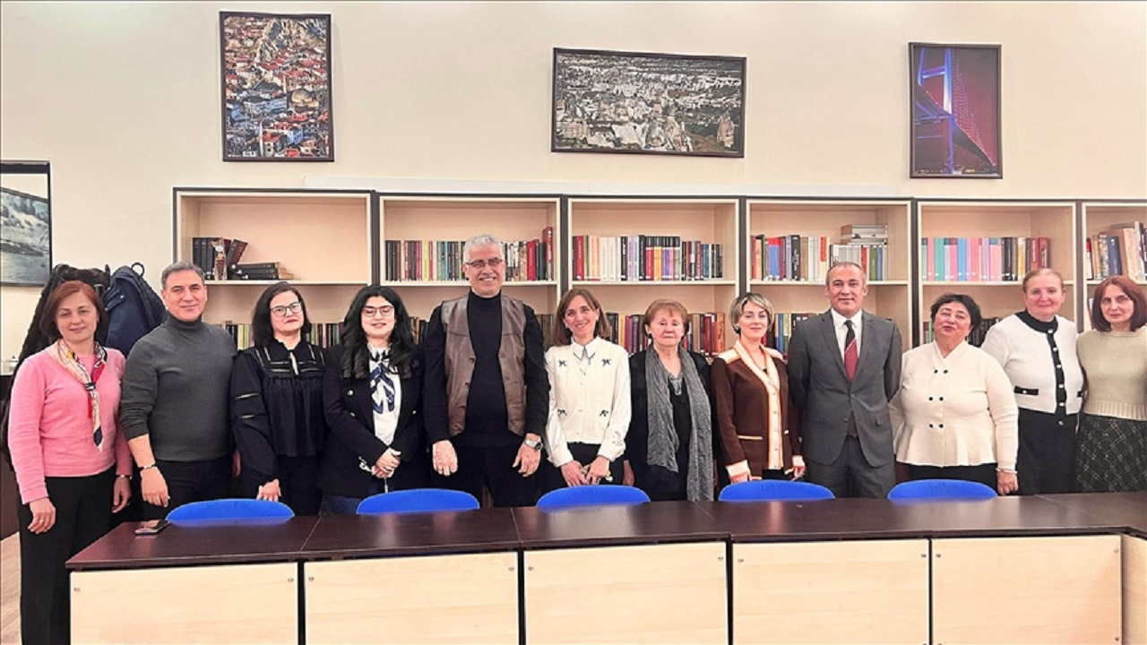 gurcistanda-turkoloji-calismalarinda-isbirligi-gucleniyor