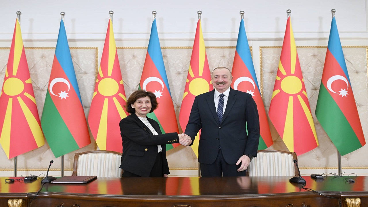 kuzey-makedonya-cumhurbaskani-davkova-azerbaycanda-mevkidasi-aliyevle-gorustu