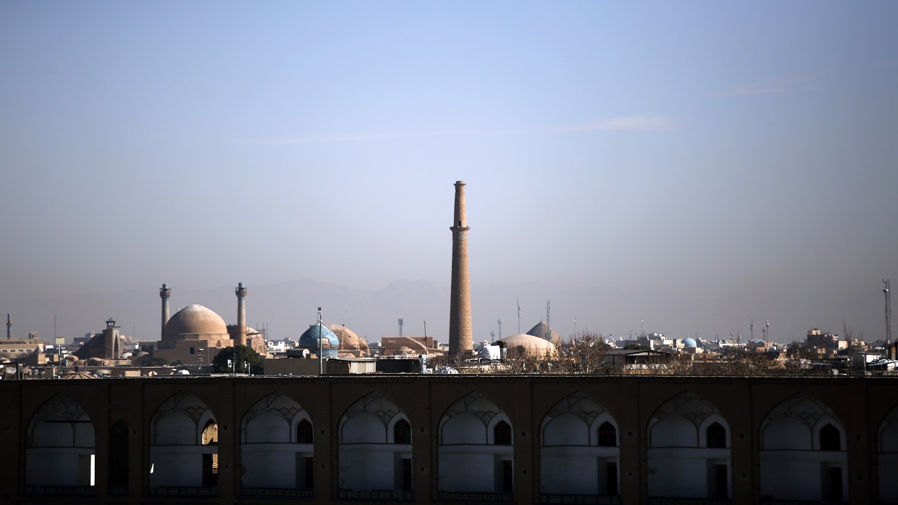 isfahandaki-ali-minaresi-isciligi-ve-ihtisamiyla-selcuklu-mimarisini-bugunle