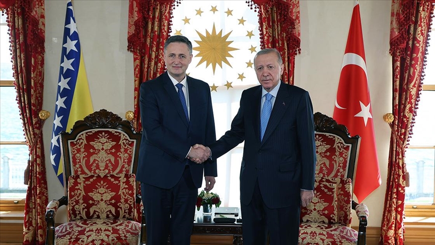 cumhurbaskani-erdogan-bosna-hersek-devlet-baskanligi-konseyi-uyesi-becirovici