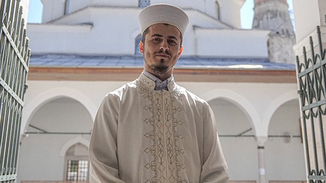 saraybosnanin-osmanli-mirasi-camisi-turk-hafizin-kuran-sesiyle-doluyor