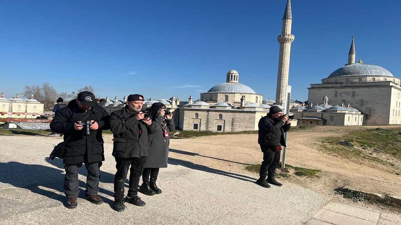 balkanlari-fotograflayan-italyan-sanatcilarin-son-duragi-edirne-oldu