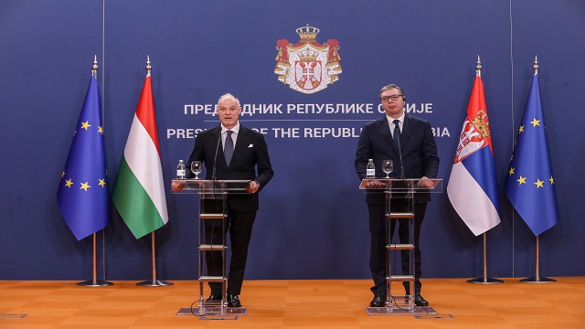 sirbistan-ve-macaristan-arasinda-savunma-anlasmasi-imzalandi
