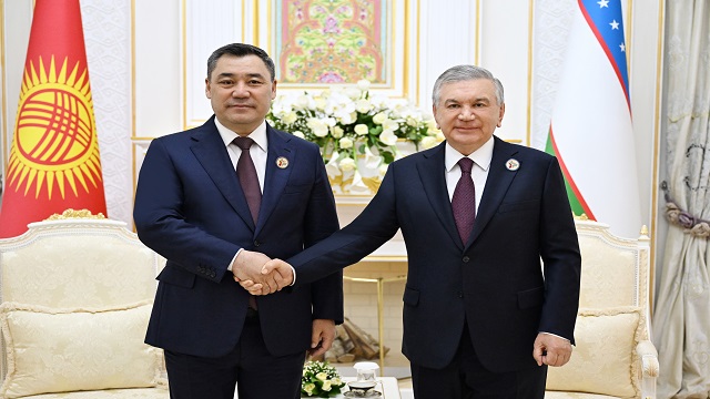 ozbekistan-tacikistan-ile-sinir-anlasmasi-yapan-kirgizistani-tebrik-etti