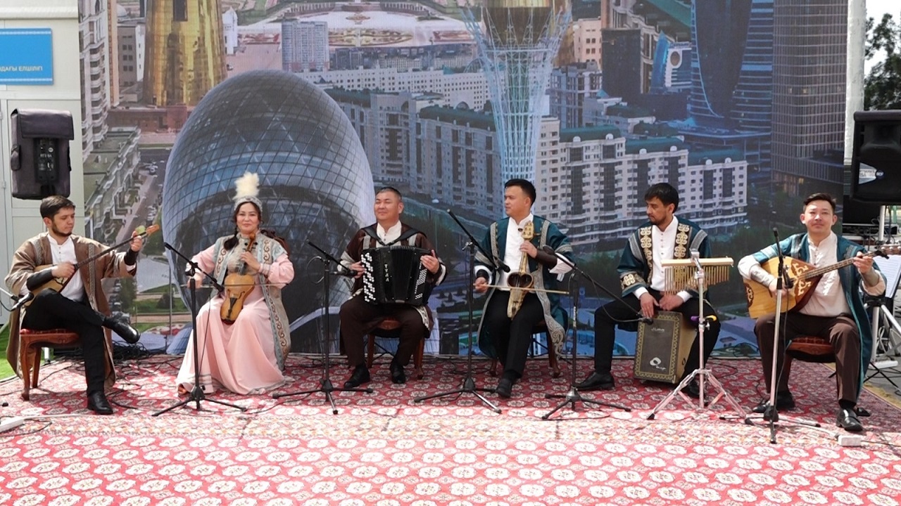 turkmenistanda-dombra-ruzgari-esti