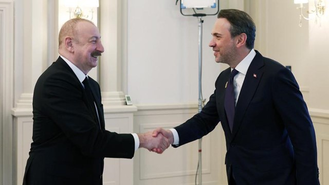 bakan-bayraktar-azerbaycan-cumhurbaskani-aliyev-ile-gorustu