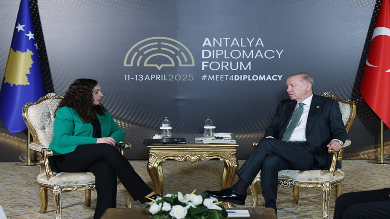 cumhurbaskani-erdogan-kosava-cumhurbaskani-osmani-ile-bir-araya-geldi