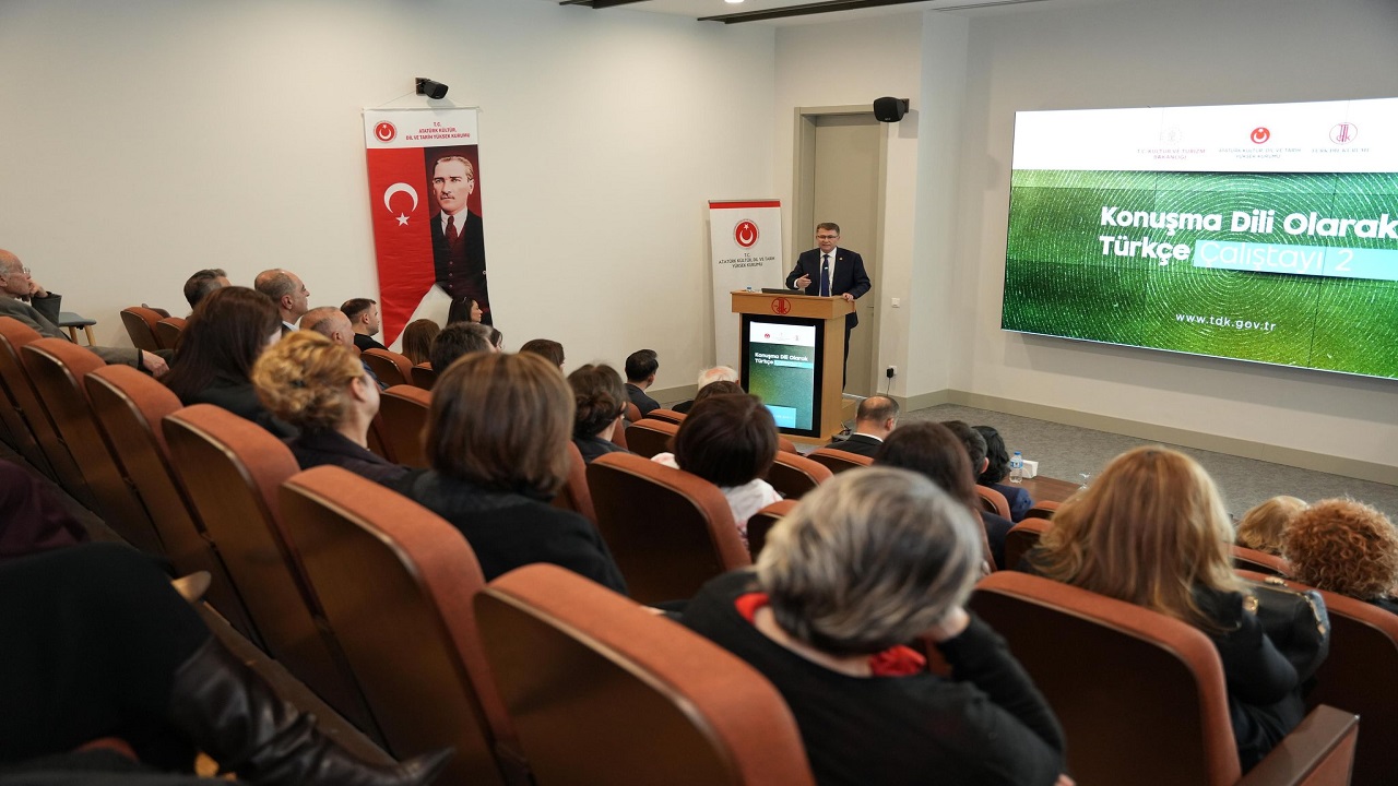 konusma-dili-olarak-turkce-calistayinin-ikincisi-ankarada-yapildi