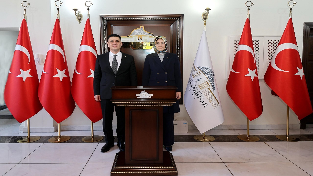 turkmenistanin-ankara-buyukelcisi-isanguliyev-afyonkarahisari-ziyaret-etti