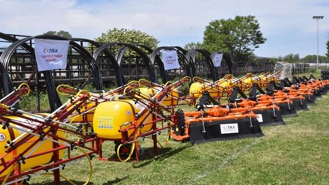 tika-dan-kuzey-makedonya-ciftcilerine-destek