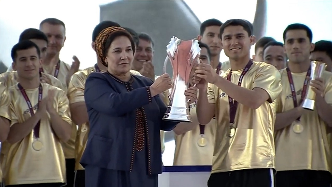turkmenistanin-arkadag-futbol-takimi-asya-challenge-ligi-sampiyonu-oldu