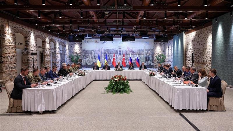 istanbuldaki-turkiyenin-baris-diplomasisi-dunya-gundeminde