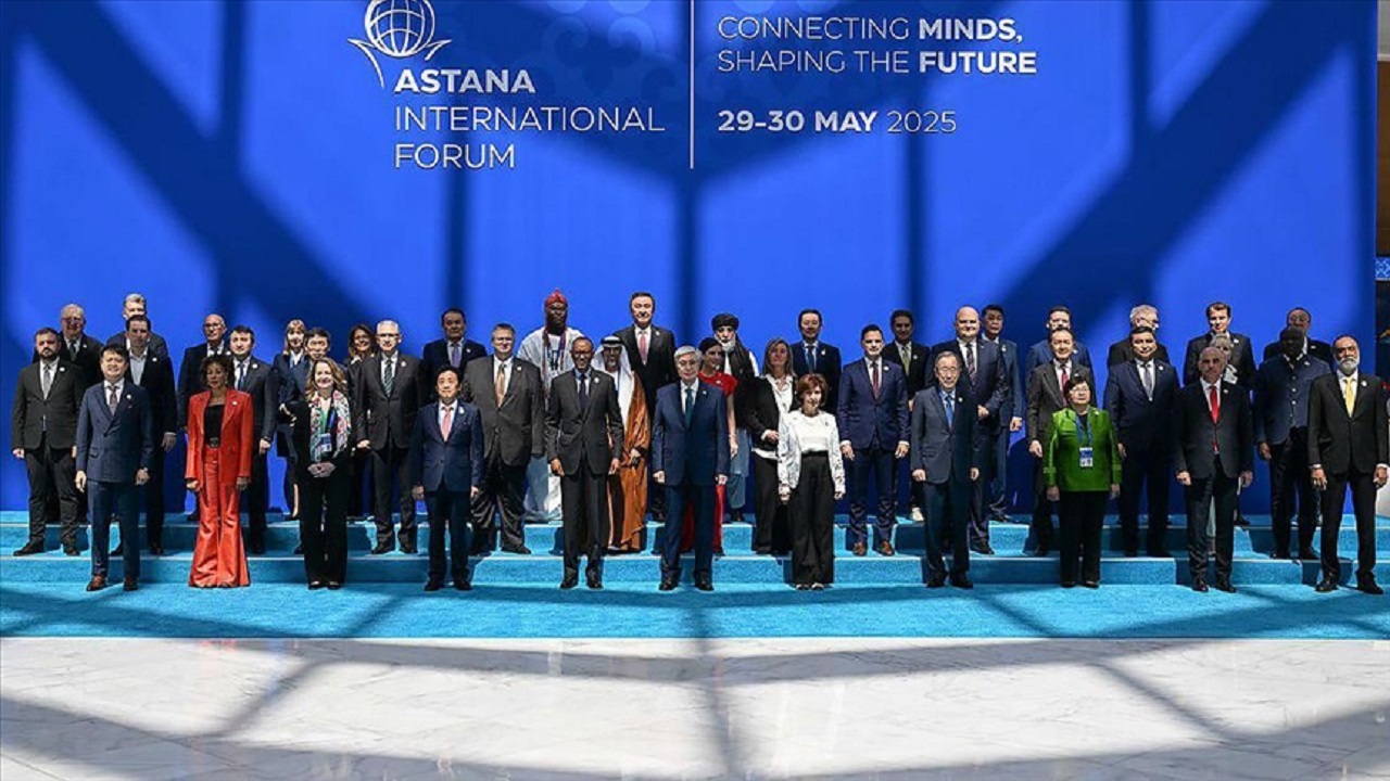astana-uluslararasi-forumu-basladi