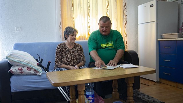 srebrenitsa-soykiriminda-oldurulen-annesini-30-yil-sonra-topraga-verecek