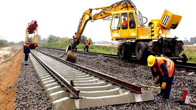 kirgizistanda-cin-kirgizistan-ozbekistan-demiryolunun-insasi-devam-ediyor