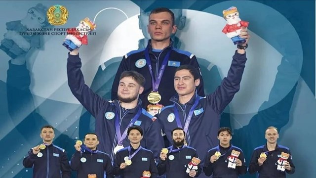 kazakistanli-sporcular-ve-antrenorler-kis-asya-oyunlarindaki-basarilarindan-dol