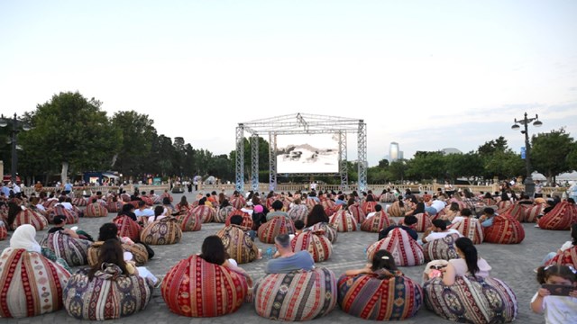 azerbaycan-ozbekistan-ortak-yapimi-gorus-filminin-50-yili-kutlandi