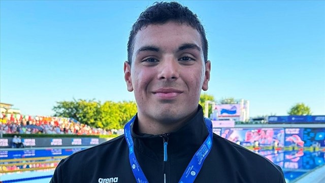 azerbaycanli-milli-yuzucu-nusrat-allahverdi-turkiye-icin-altin-madalya-kazandi