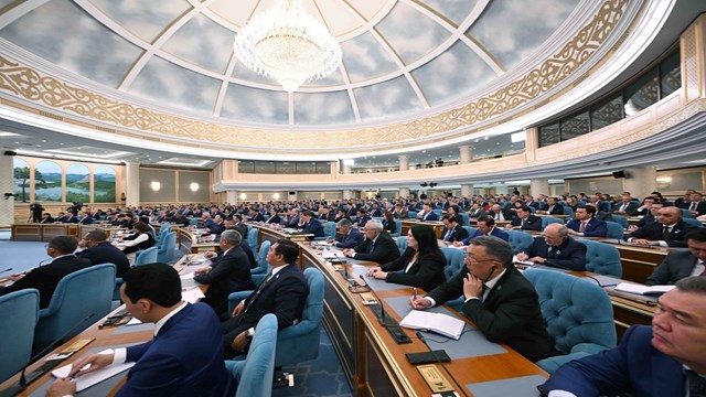 tokayev-kazakistanda-senatonun-feshedilerek-tek-meclisli-sisteme-gecilmesini