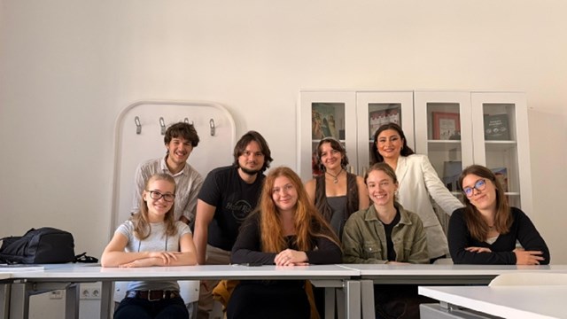 macaristanda-ilk-kez-azerbaycan-dili-dersleri-okutulacak