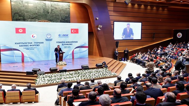 turk-is-insanlari-kirgizistan-ile-5-milyar-dolarlik-ticaret-hacmi-hedefine-odakl