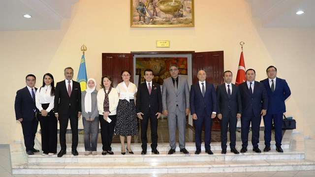 icesco-heyeti-ahmed-yesevi-universitesini-ziyaret-etti