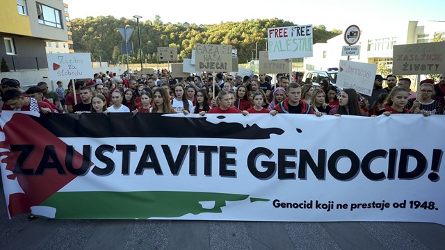 saraybosnada-israilin-gazzede-yaptigi-soykirim-protesto-edildi