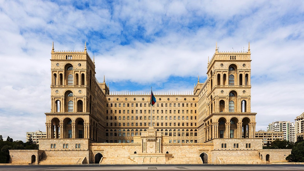 11-baku-uluslararasi-kitap-fuari-kapilarini-aciyor