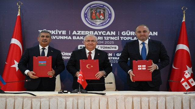 turkiye-azerbaycan-gurcistan-uclu-savunma-bakanlari-toplantisi-sona-erdi