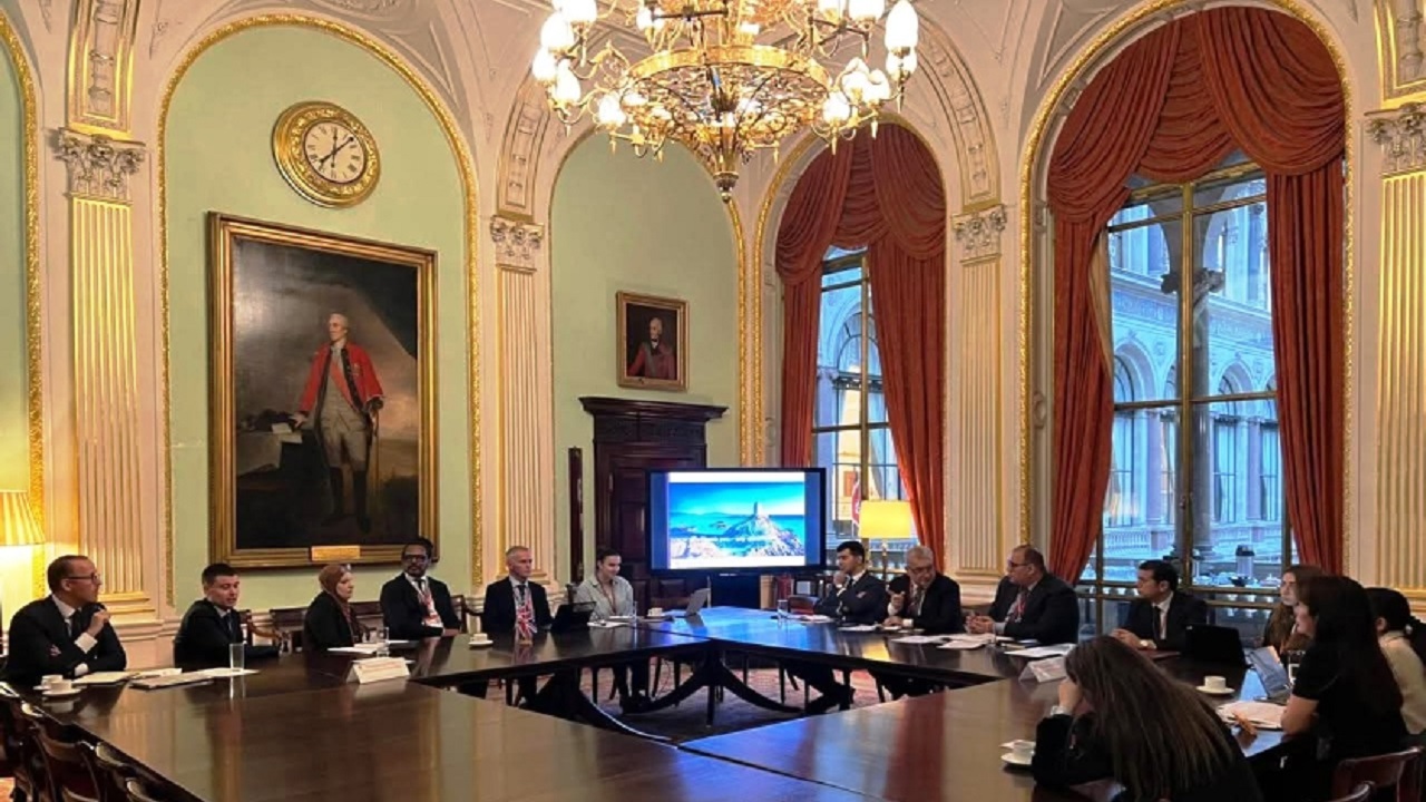 azerbaycan-ve-birlesik-krallik-arasinda-ilk-konsolosluk-istisareleri-basladi