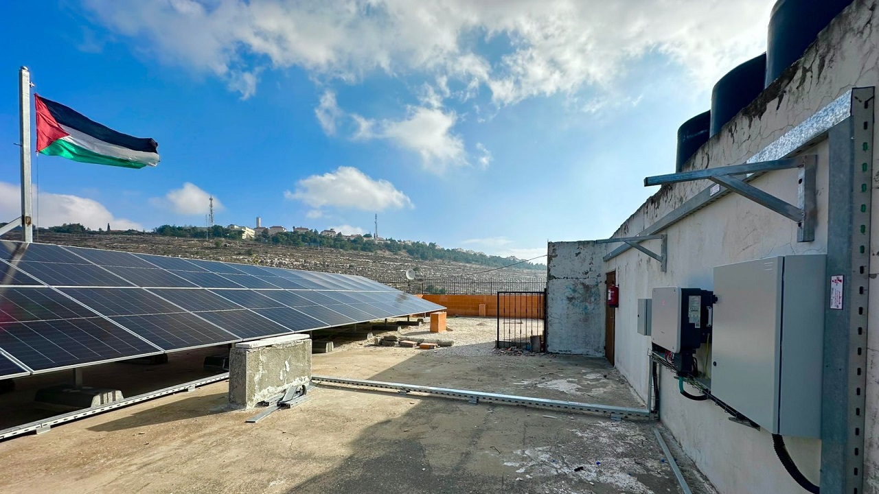 tika-filistindeki-isitme-engelliler-okuluna-gunes-enerjisi-sistemi-kurdu