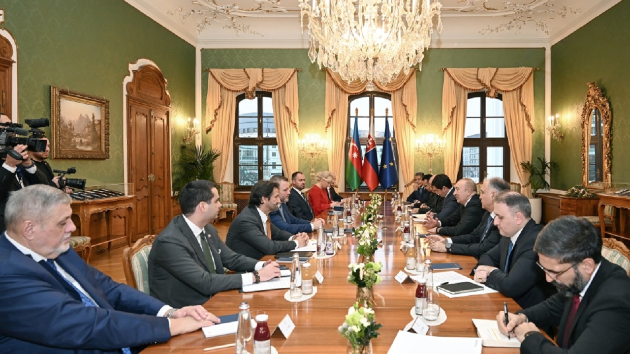azerbaycan-cumhurbaskani-ilham-aliyev-ilk-kez-slovakyayi-ziyaret-etti