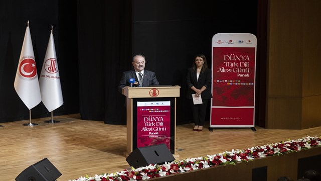 turk-dil-kurumu-15-aralik-dunya-turk-dili-ailesi-gunu-kapsaminda-panel-duzenle