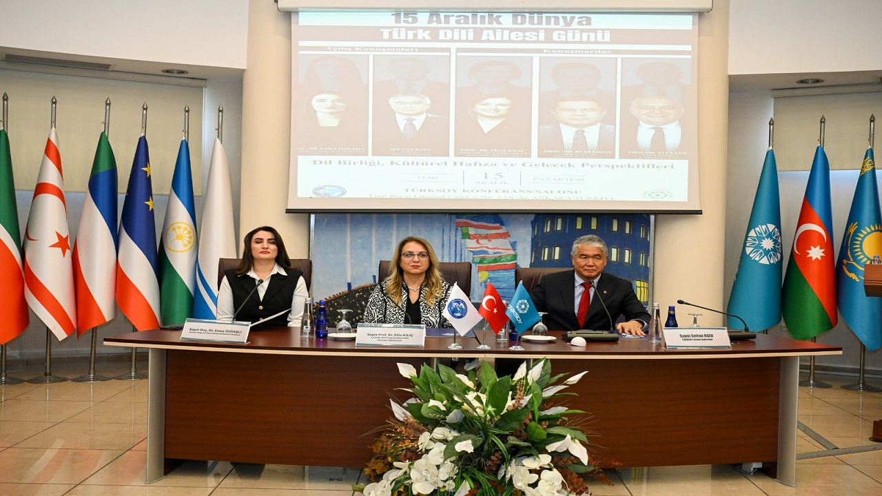 dunya-turk-dili-ailesi-gunu-kapsaminda-turksoyda-program-duzenlendi