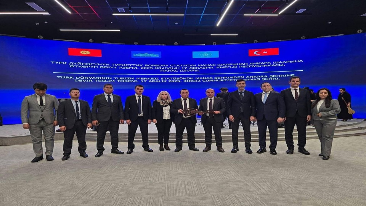 turk-dunyasi-turizm-baskenti-unvaninin-sembolik-anahtari-ankaraya-devredildi