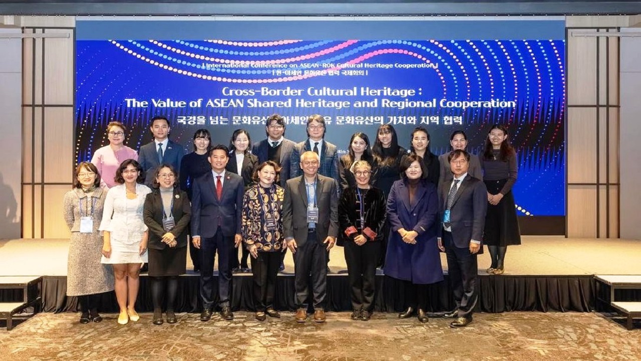 turk-dunyasinin-kulturel-mirasi-seul-de-tanitildi