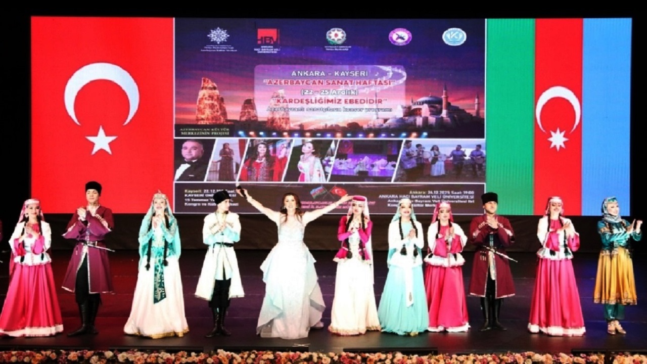 ankara-daki-konser-turk-dunyasinin-iki-sarsilmaz-kalesi-arasindaki-kulturel-bag