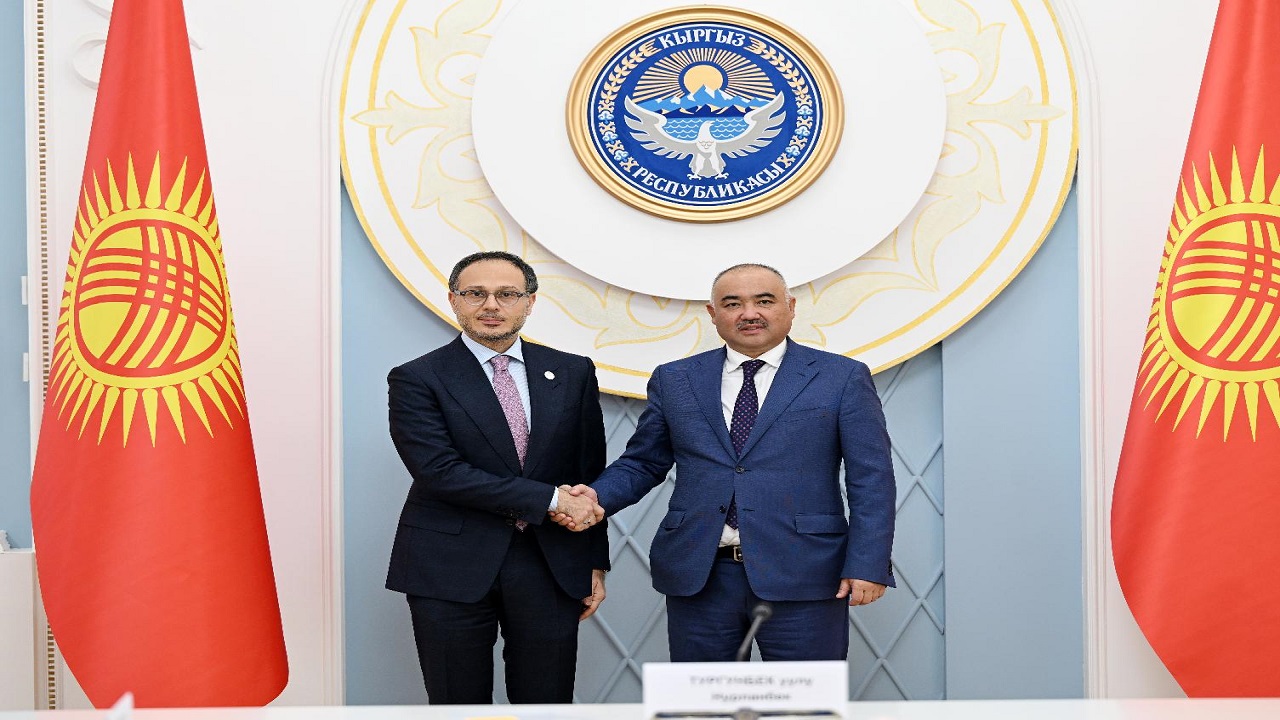 kirgizistan-meclis-baskani-ve-turkpa-genel-sekreteri-biskekte-gorustu